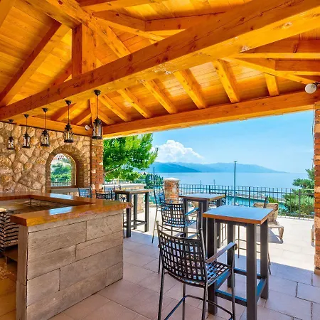 Apartment Exklusivobjekt Direkt Am Mit Pool *